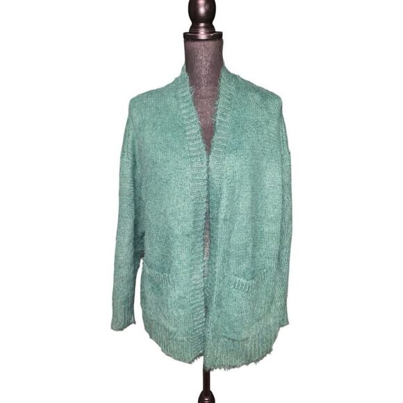 American Eagle Whoa So Cozy Fuzzy Cardigan - Picture 1 of 7